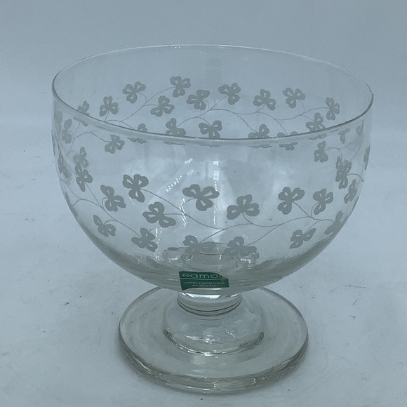 Eamon Ireland Hand Engraved Glass Pedestal Shamrock  Bowl - Picture 3 of 7